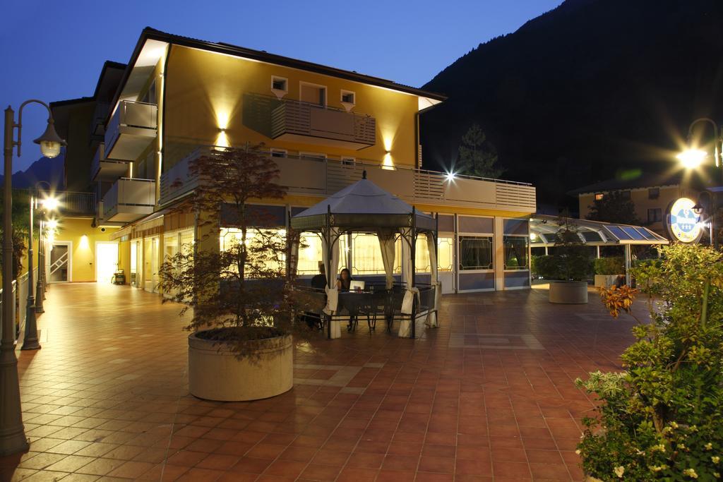 Hotel Castel Lodron Storo Экстерьер фото